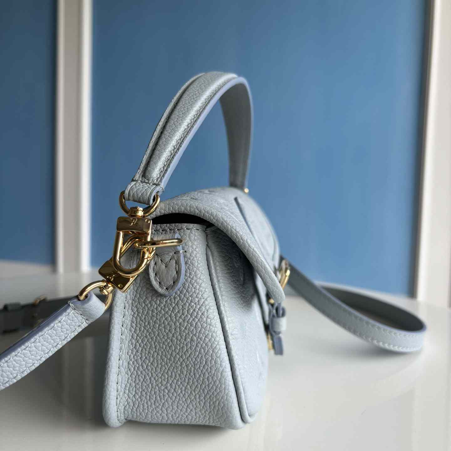 Louis Vuitton Nano Diane   M83592 - DopestKickz