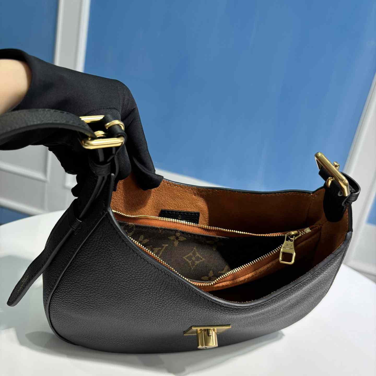 Louis Vuitton Low Key Shoulder Bag   M24611 - DopestKickz