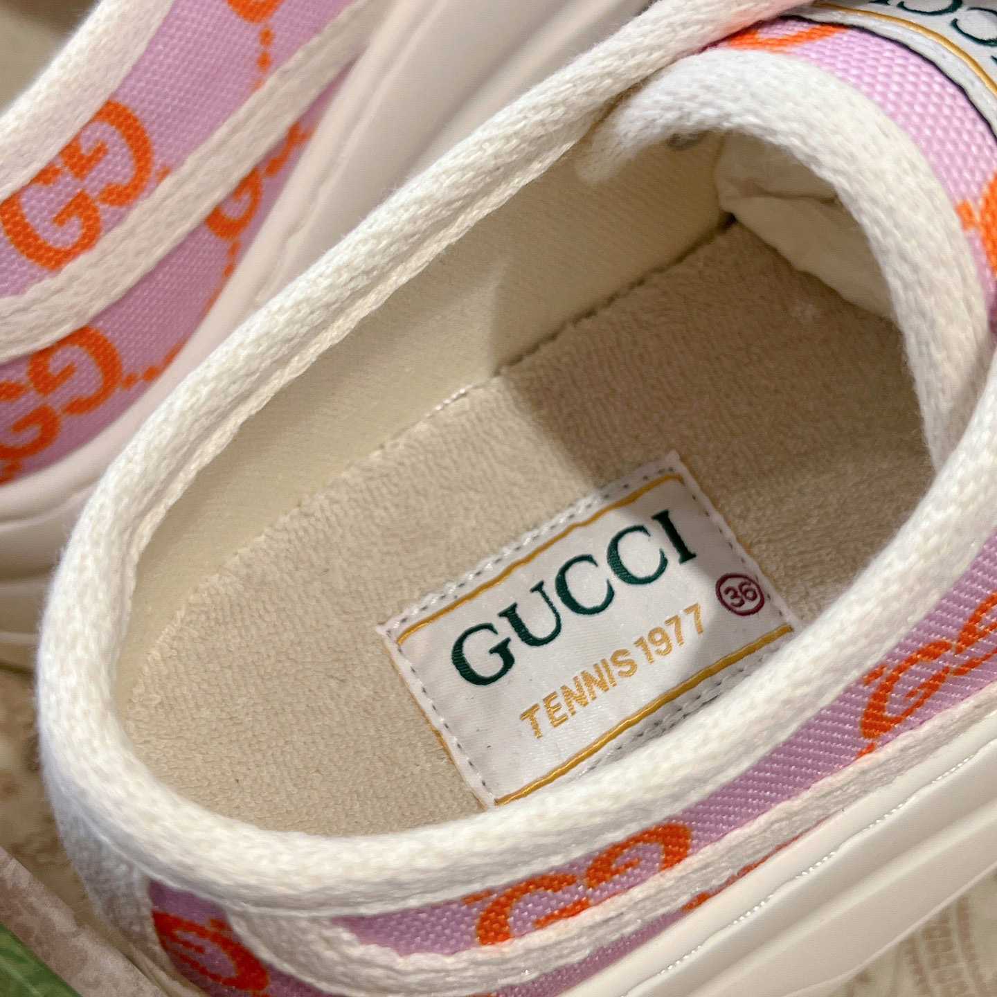 Gucci Women's GG Sneaker - DopestKickz