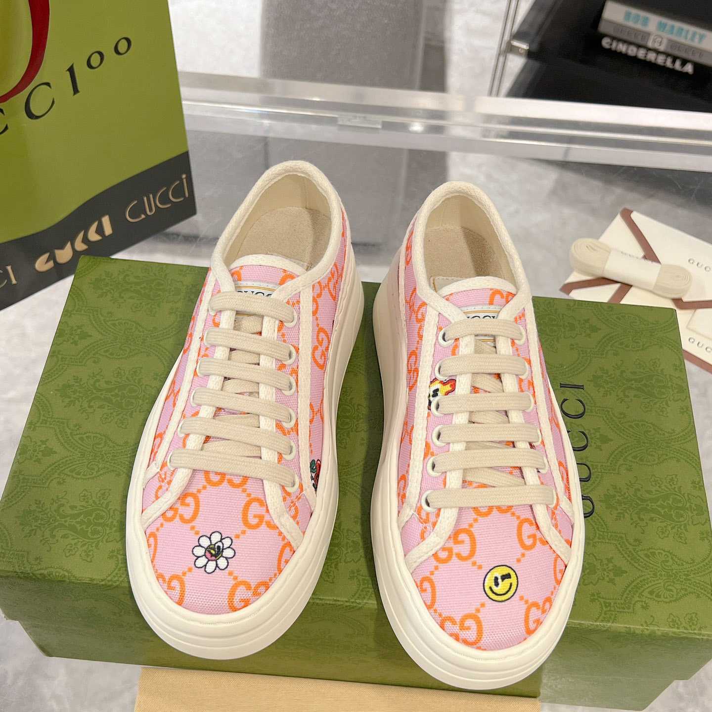 Gucci Women's GG Sneaker - DopestKickz