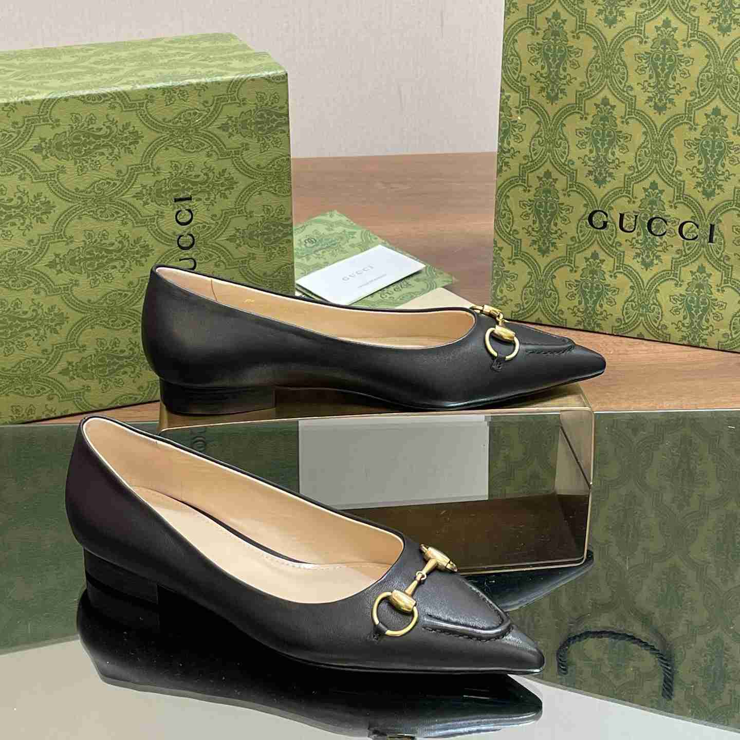 Gucci Women's Ballet Flat With Horsebit - DopestKickz