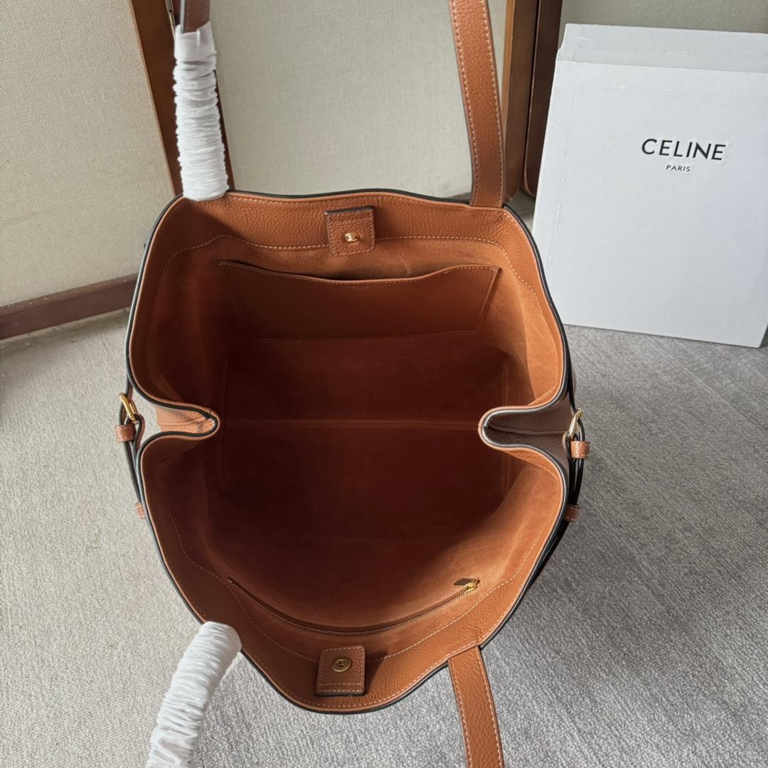Celine Medium Cabas Anais Cuir Triomphe In Grained Calfskin - DopestKickz