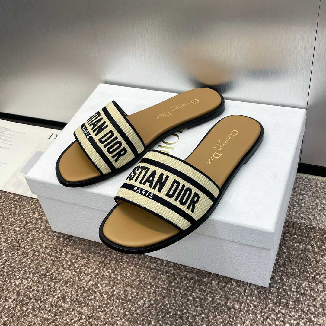 Dior Dway Slide - DopestKickz