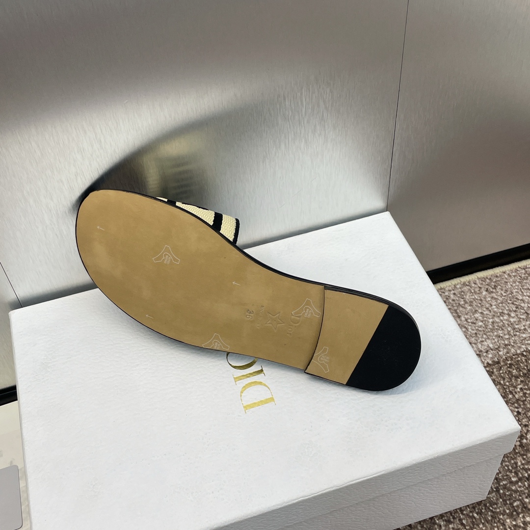 Dior Dway Slide - DopestKickz