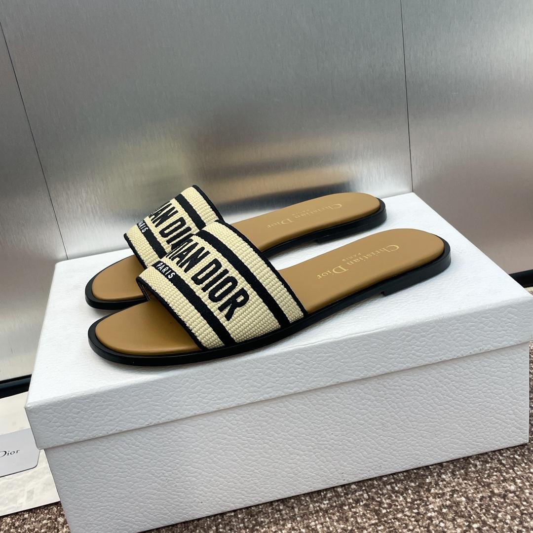 Dior Dway Slide - DopestKickz