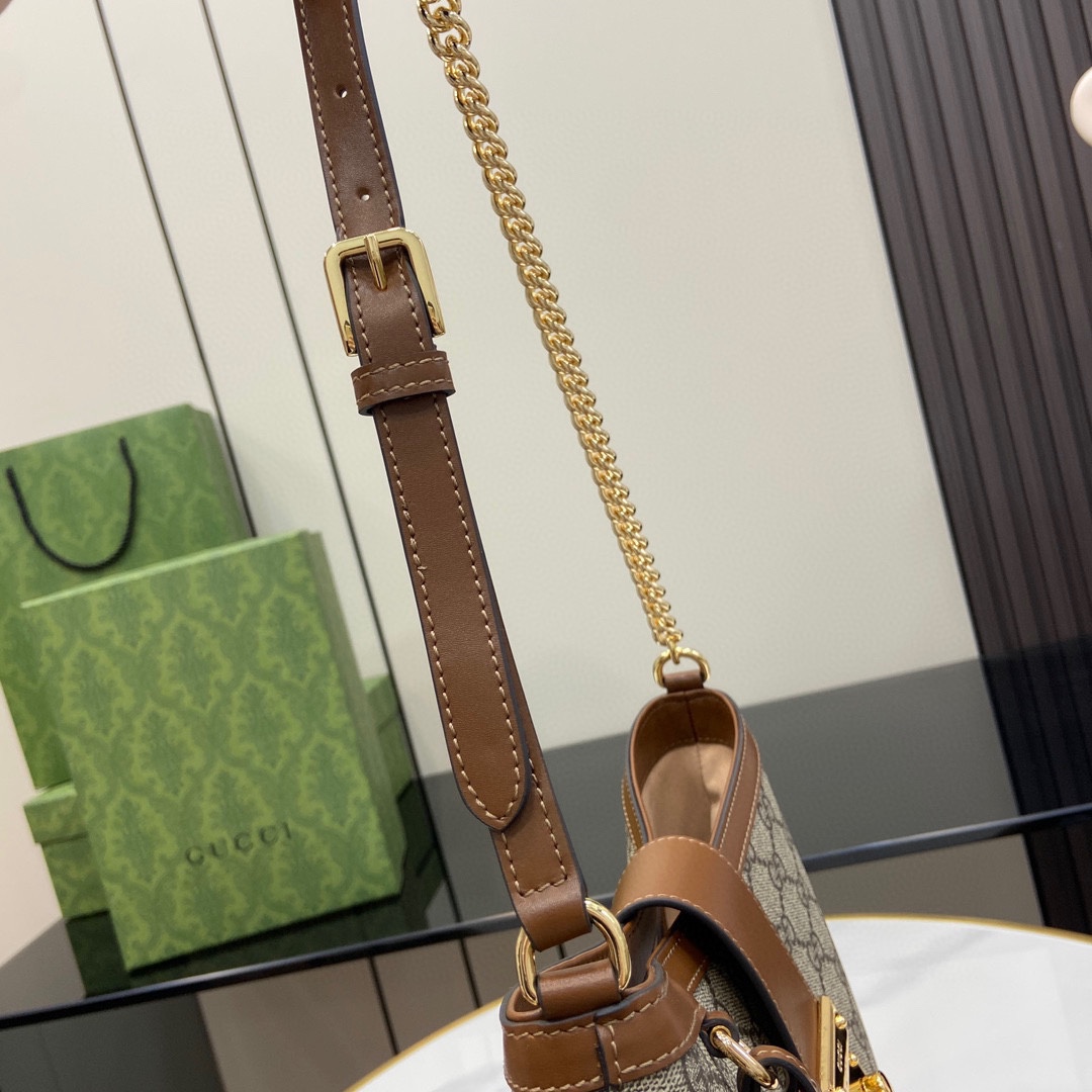 Gucci Padlock GG Medium Shoulder Bag - DopestKickz