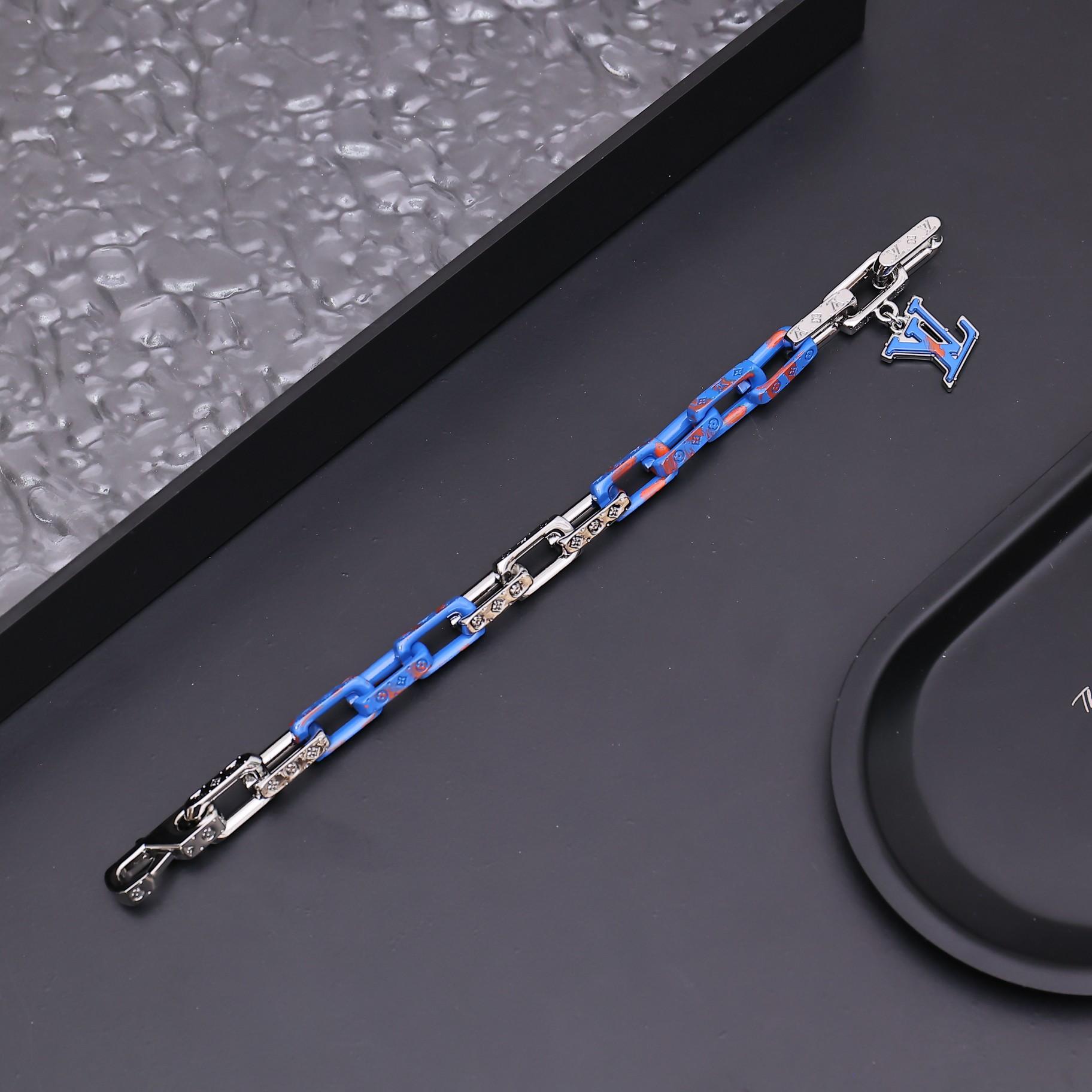 Louis Vuitton Monogram Chain Bracelet  M1229M - DopestKickz