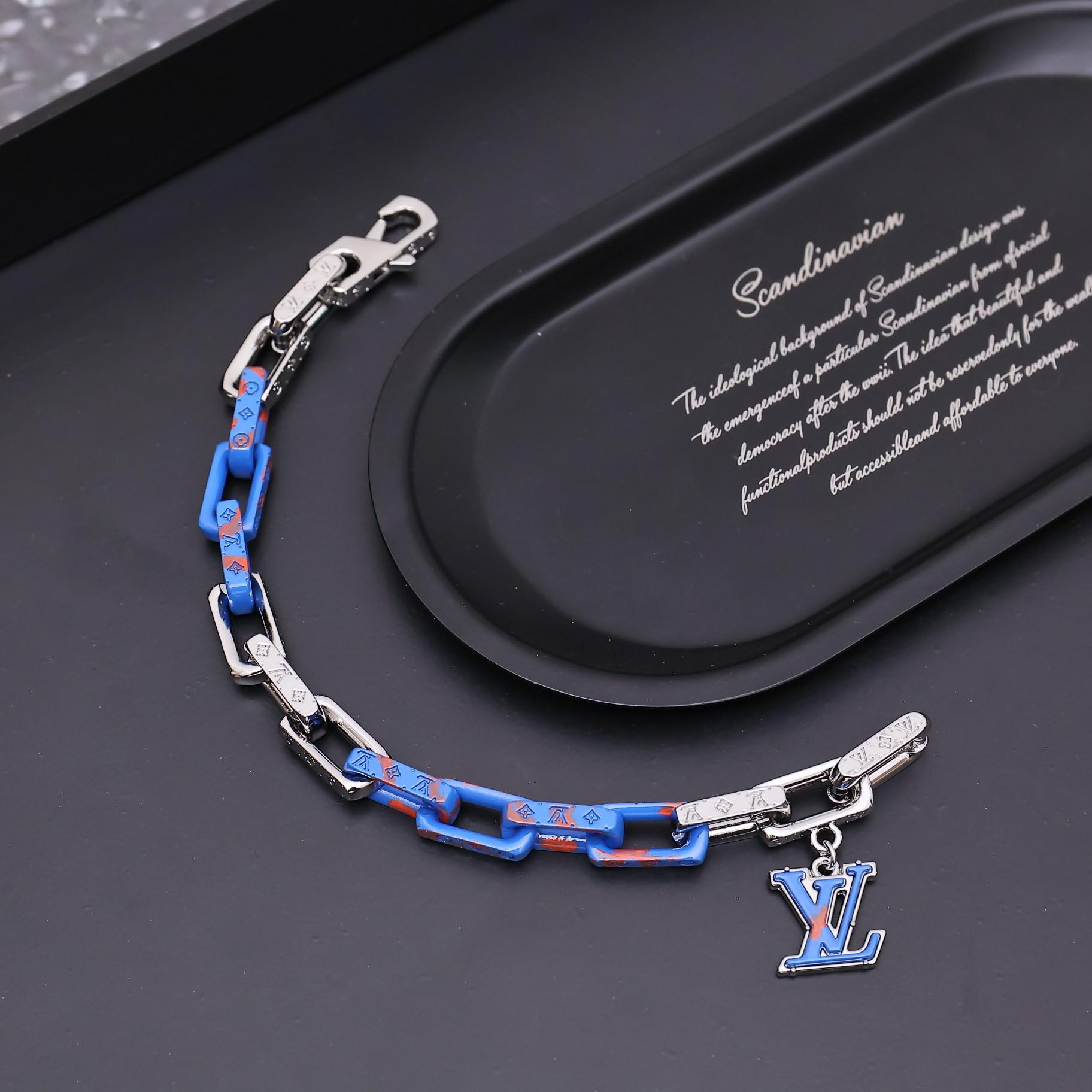 Louis Vuitton Monogram Chain Bracelet  M1229M - DopestKickz