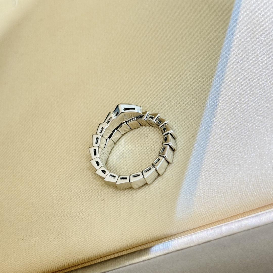 Bvlgari Serpenti Viper Ring - DopestKickz