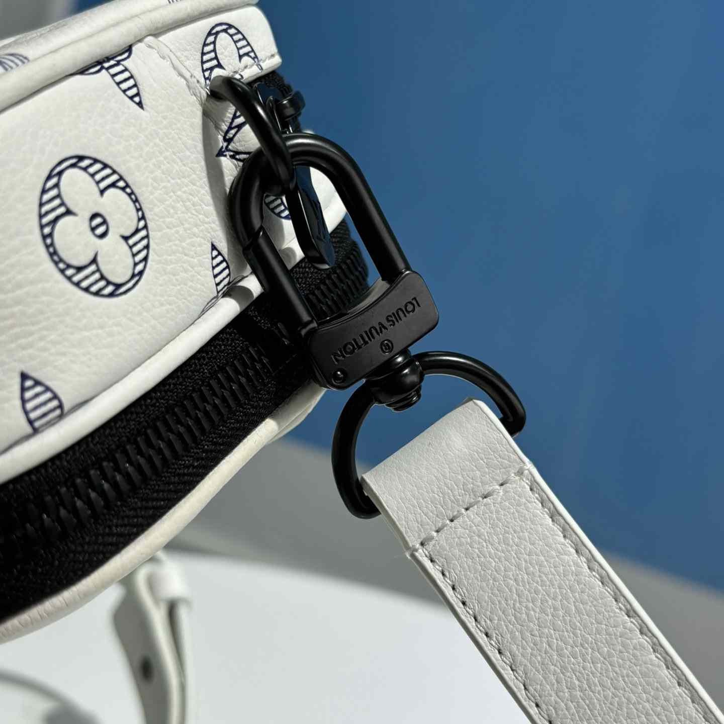 Louis Vuitton Alpha Wearable Wallet   M83383 - DopestKickz