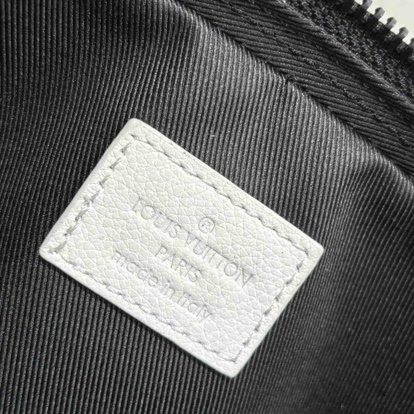 Louis Vuitton Alpha Wearable Wallet   M83383 - DopestKickz