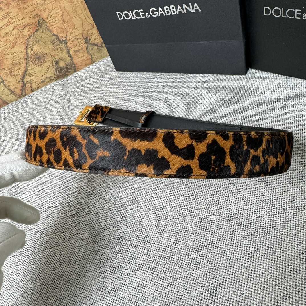 Dolce & Gabbana KiM Dolce & Gabbana Leopard-print Glossy Calfskin Belt With DG Logo - DopestKickz