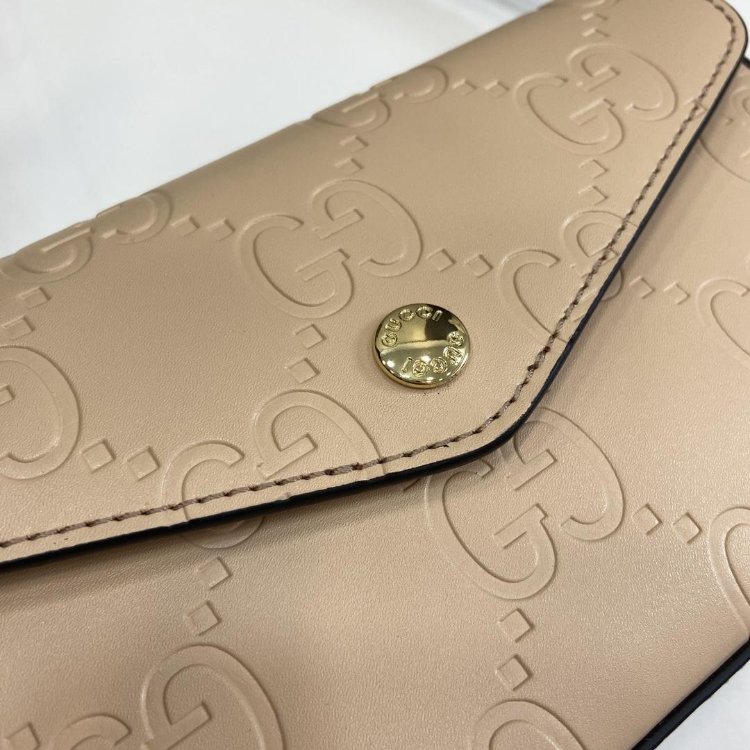 Gucci GG Super Mini Shoulder Bag - DopestKickz