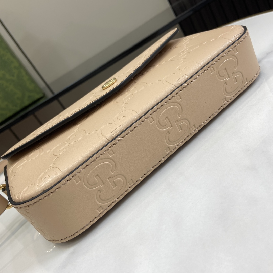 Gucci GG Super Mini Shoulder Bag - DopestKickz