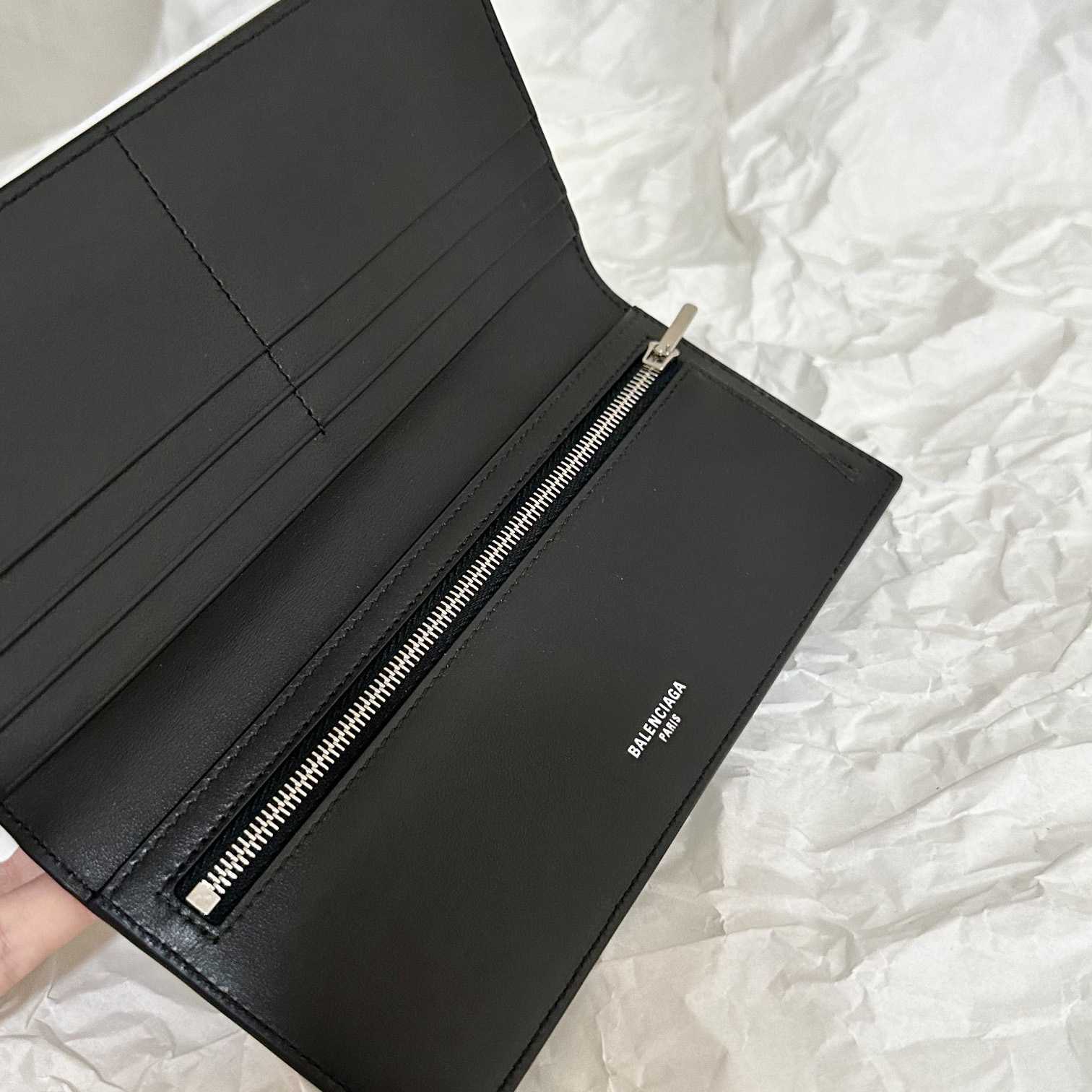 Balenciaga Passport Wallet  (21×12.4×2cm) - DopestKickz