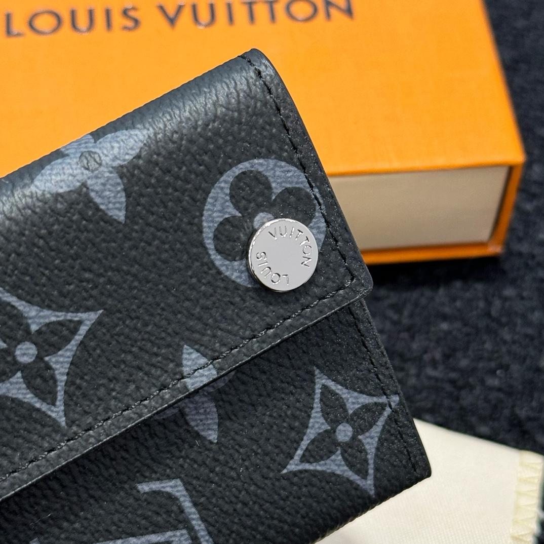 Louis Vuitton Card Holder Necklace  M83155 - DopestKickz