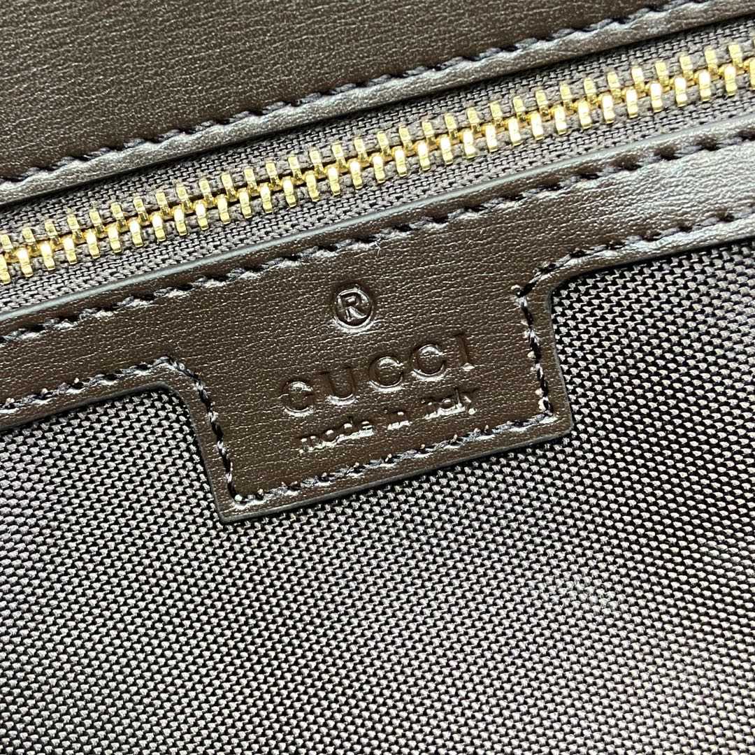 Gucci Luce Medium Shoulder Bag - DopestKickz