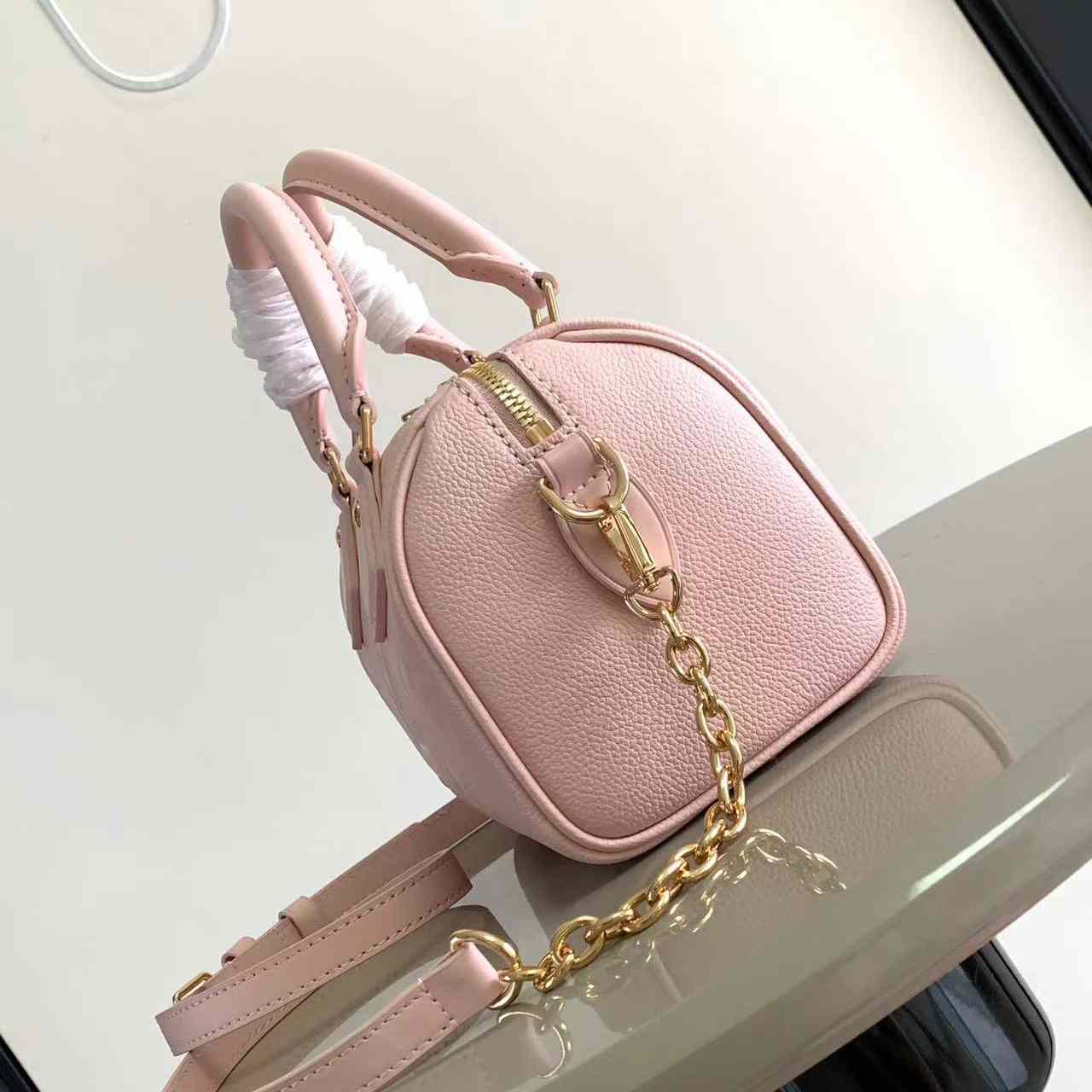 Louis Vuitton Speedy Bandoulière 20   M47136 - DopestKickz