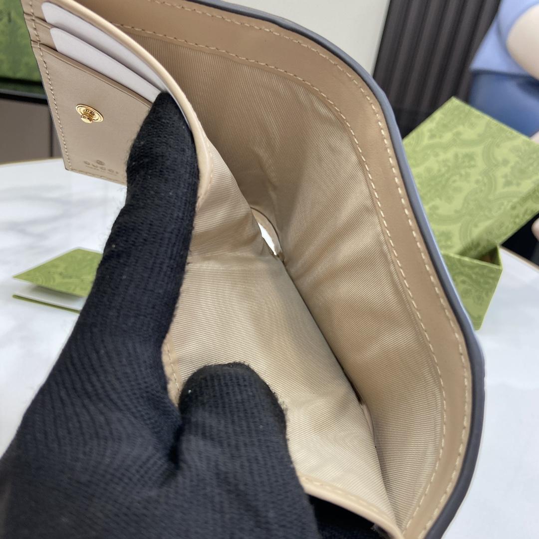Gucci GG Medium Wallet - DopestKickz