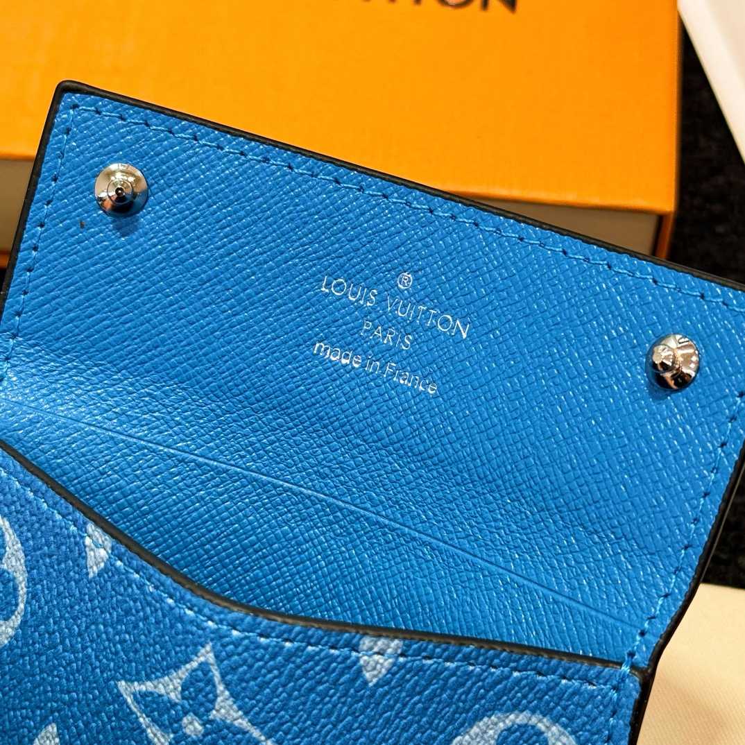 Louis Vuitton Card Holder Necklace  M83154 - DopestKickz