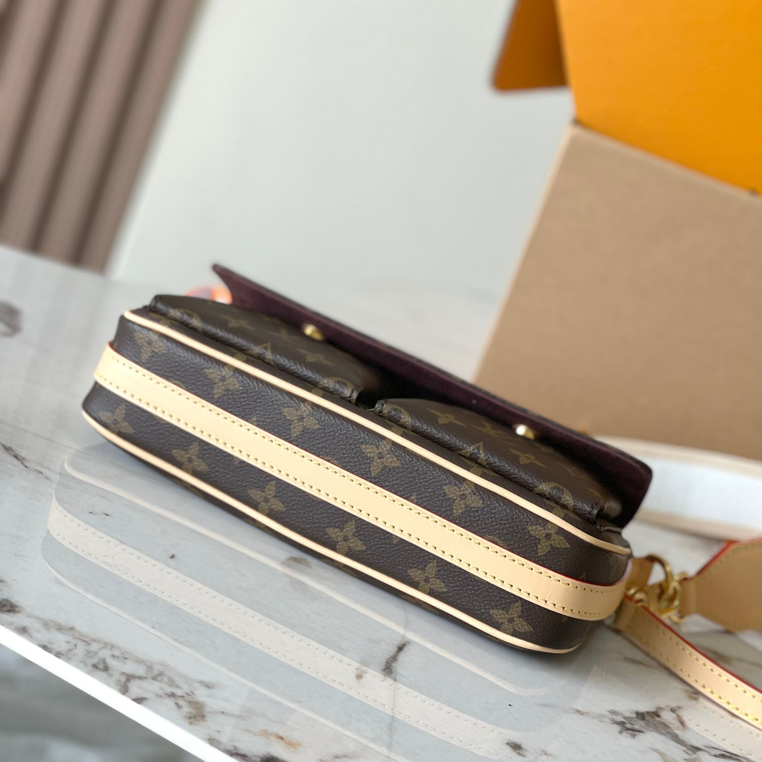 Louis Vuitton Vivacité  M46999 - DopestKickz