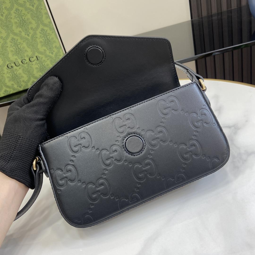 Gucci GG Super Mini Shoulder Bag - DopestKickz
