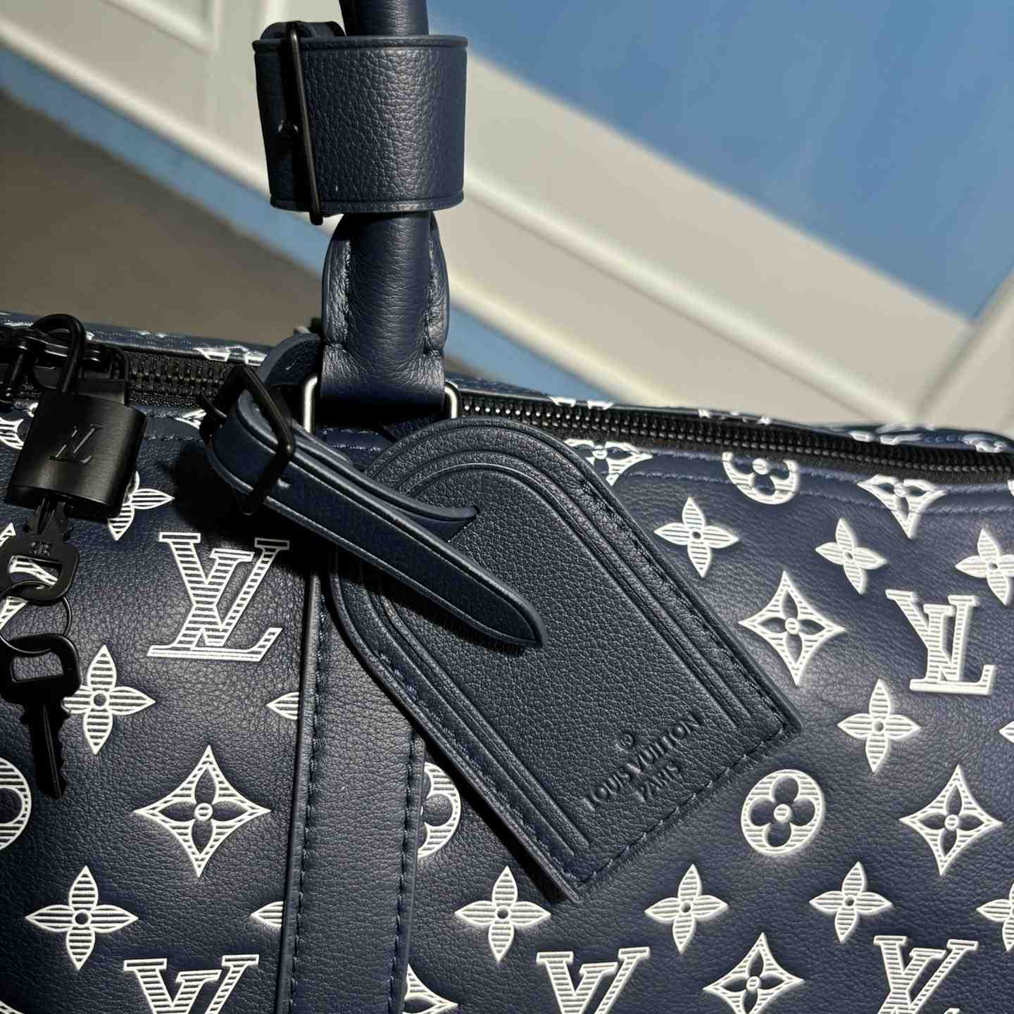 Louis Vuitton Keepall Bandoulière 50   M24953 - DopestKickz
