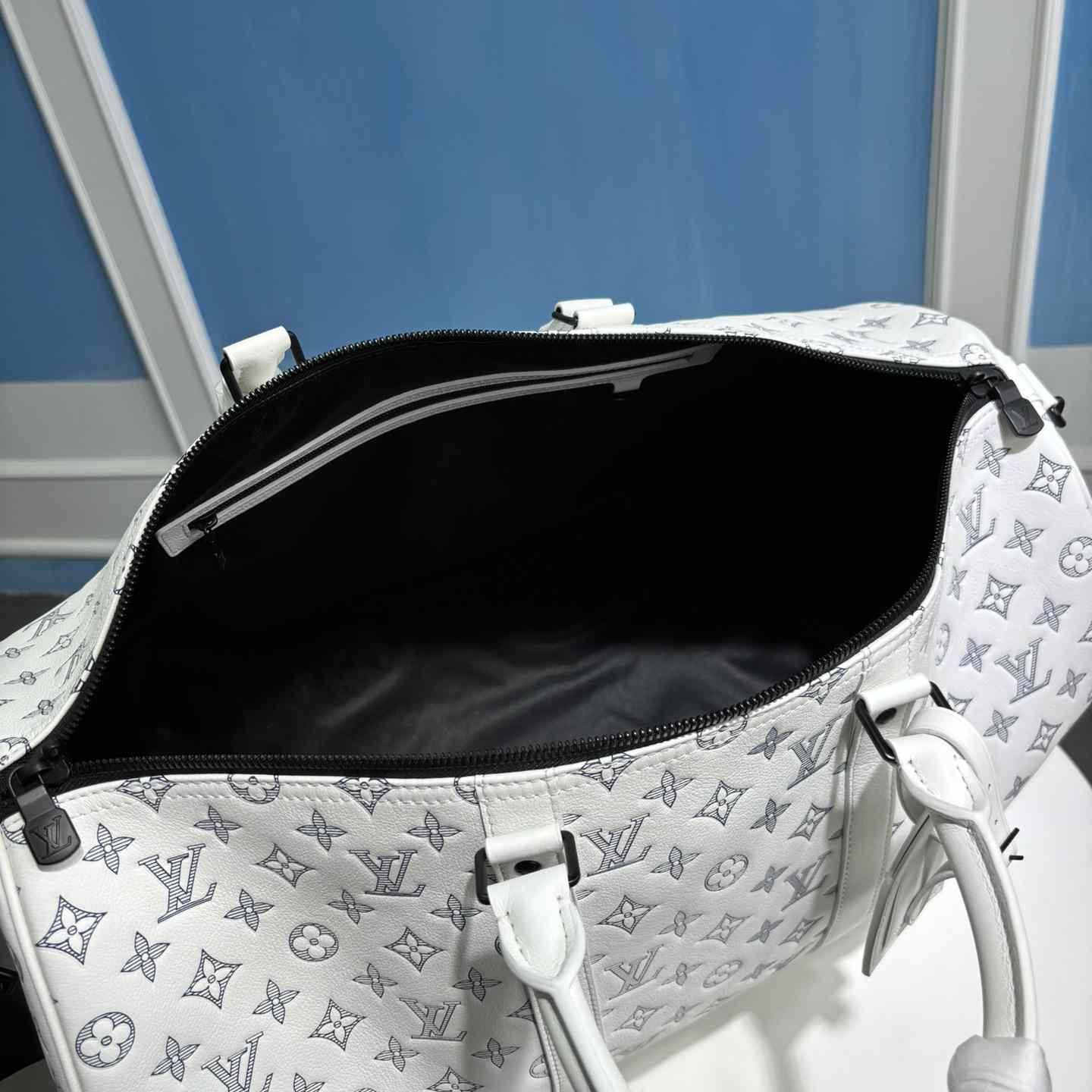 Louis Vuitton Keepall Bandoulière 50   M24954 - DopestKickz