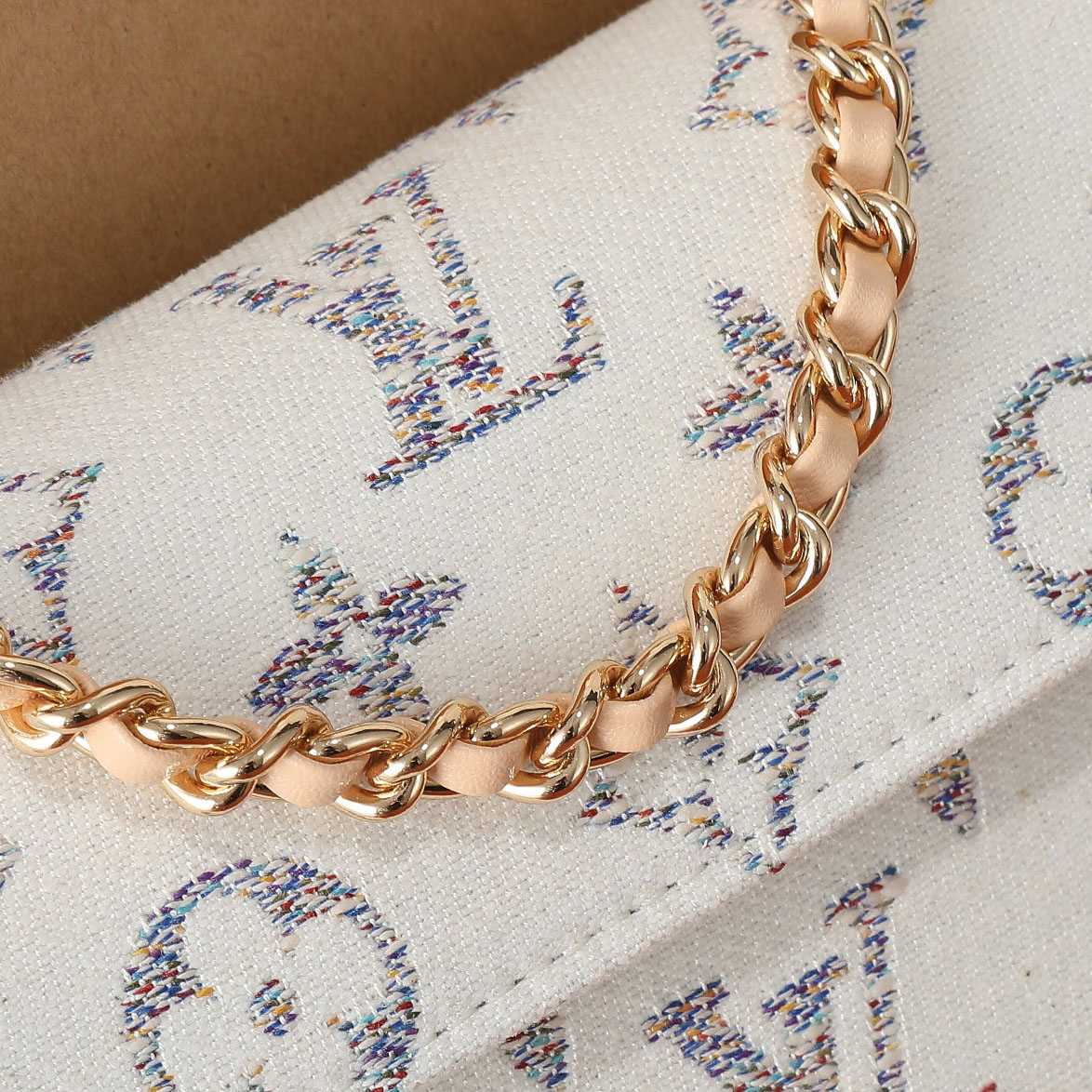Louis Vuitton Wallet on Chain Ivy    M83499 - DopestKickz