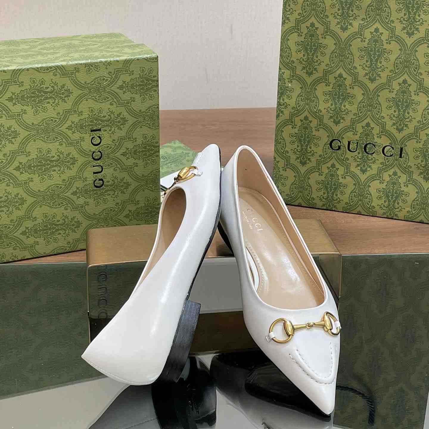 Gucci Women's Ballet Flat With Horsebit - DopestKickz
