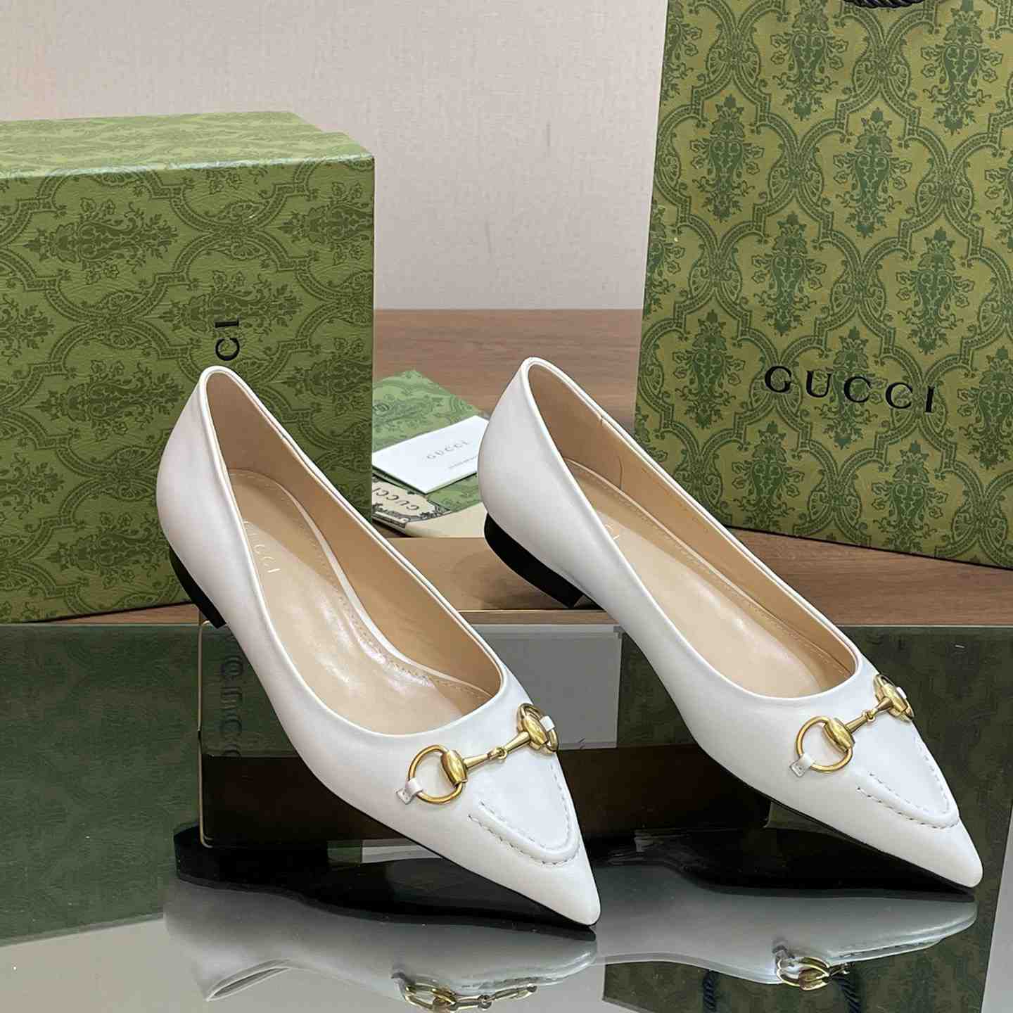 Gucci Women's Ballet Flat With Horsebit - DopestKickz