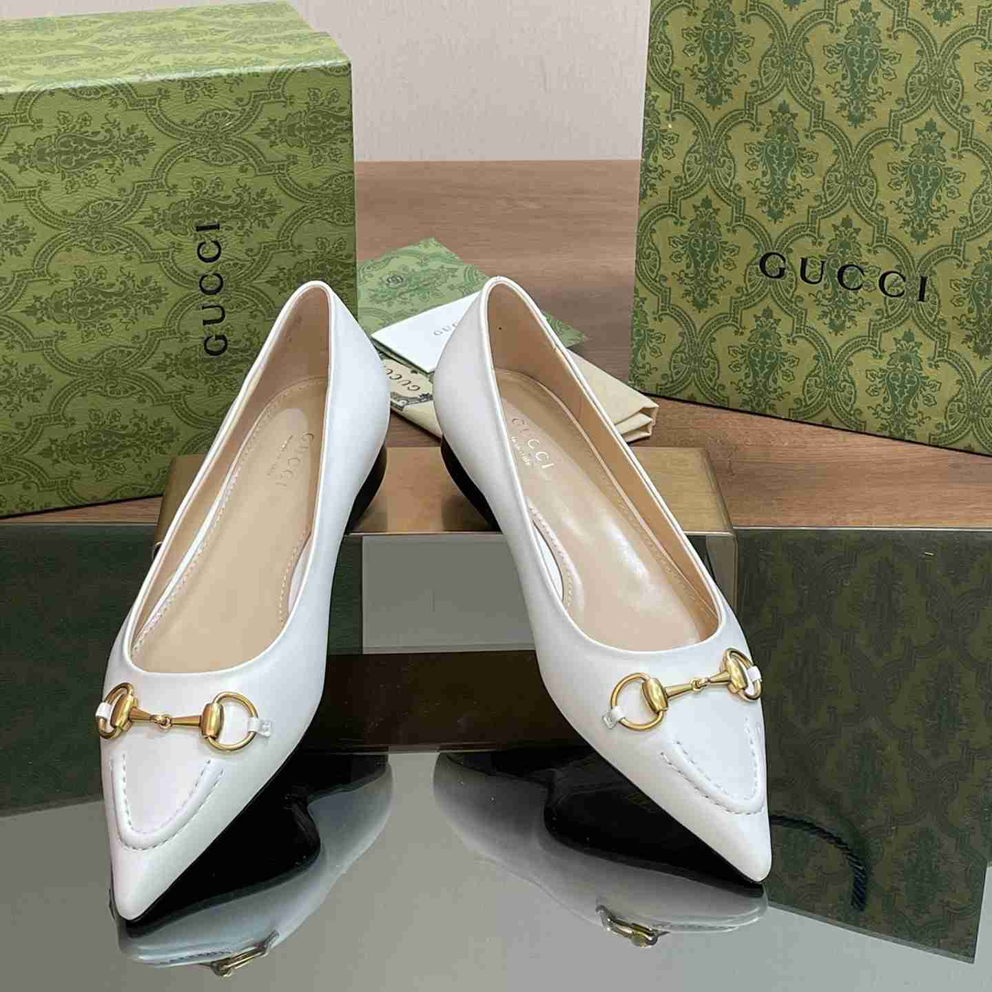 Gucci Women's Ballet Flat With Horsebit - DopestKickz