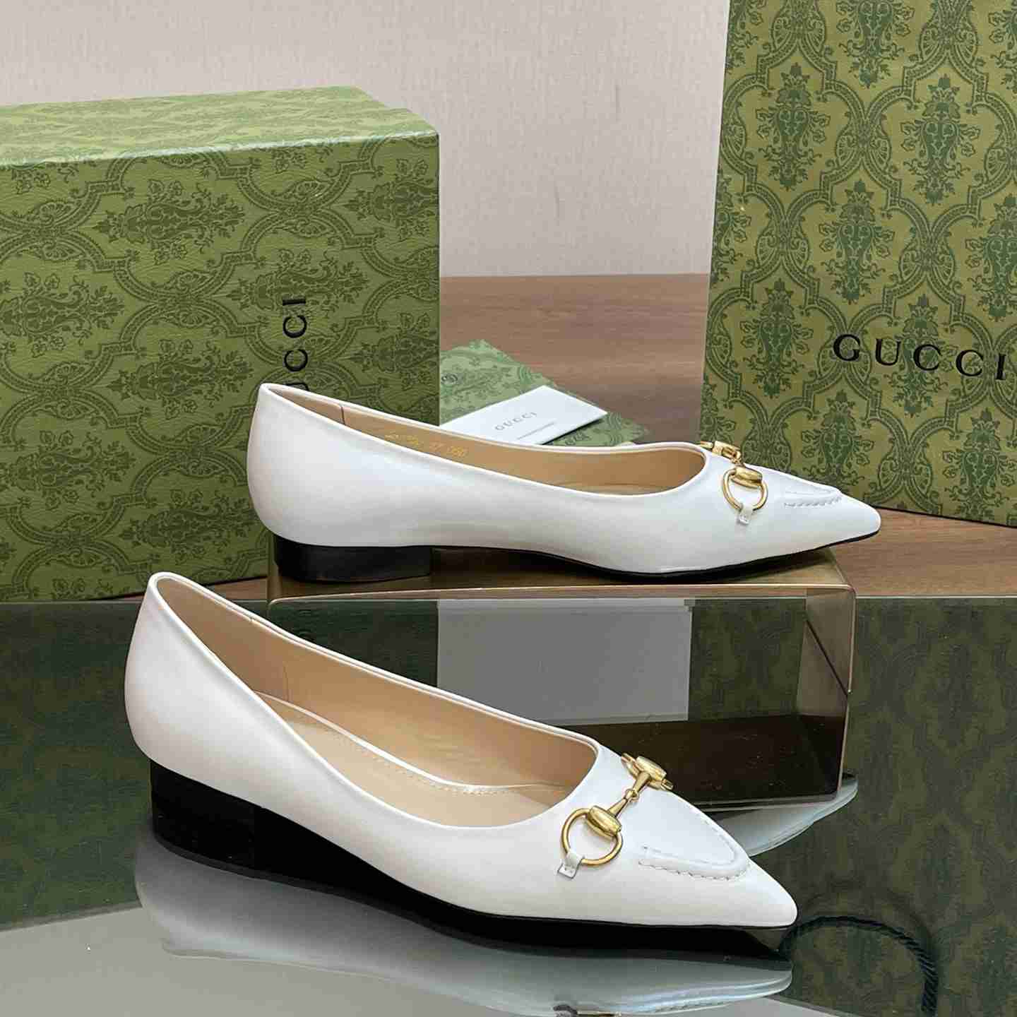 Gucci Women's Ballet Flat With Horsebit - DopestKickz