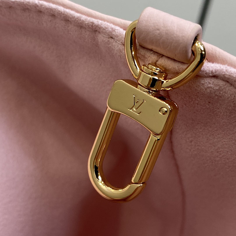 Louis Vuitton Backup   M47074 - DopestKickz