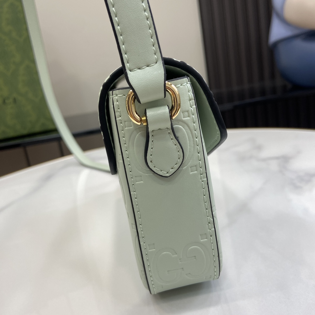 Gucci GG Super Mini Shoulder Bag - DopestKickz