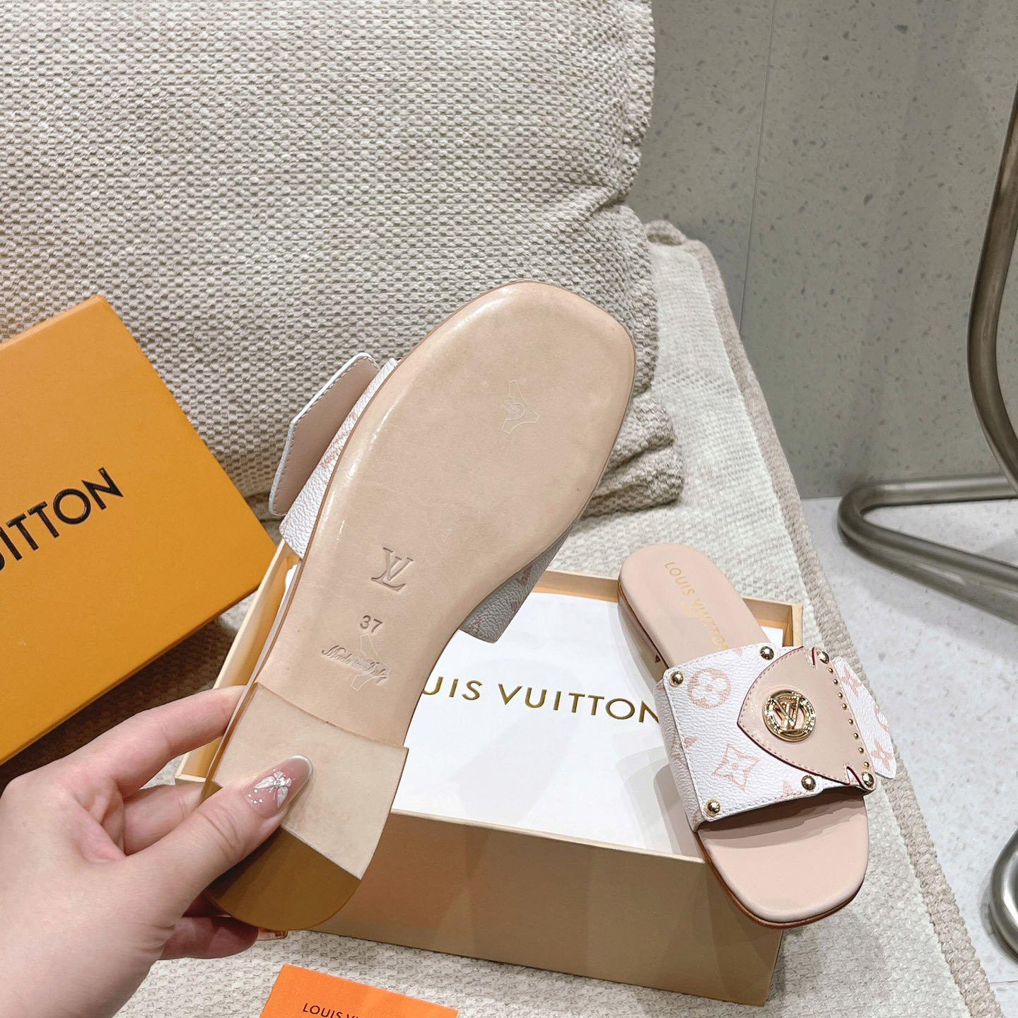 Louis Vuitton LV Frame Flat Mule   1ACXIM - DopestKickz