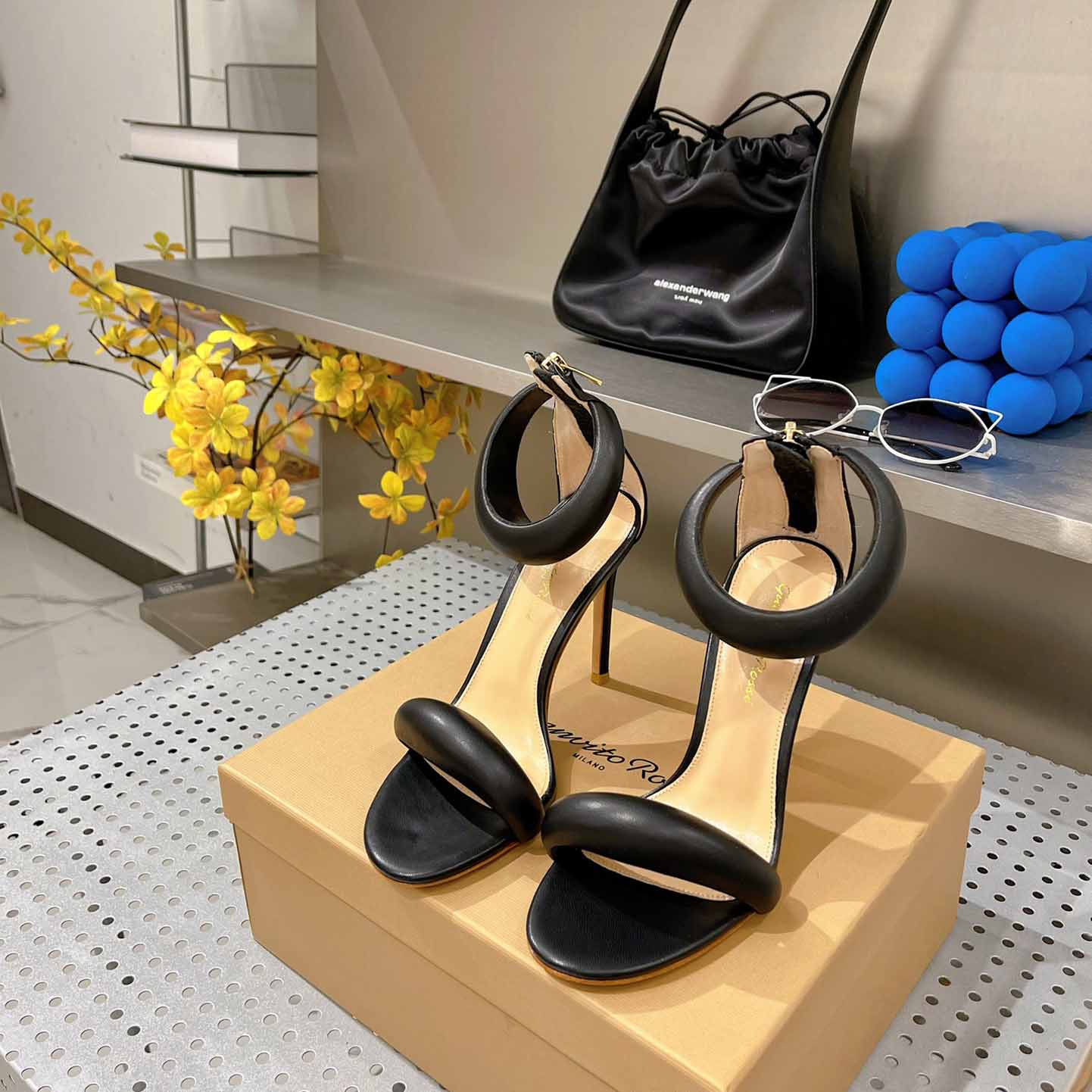 Gianvito Rossi Leather Bijoux Sandals - DopestKickz