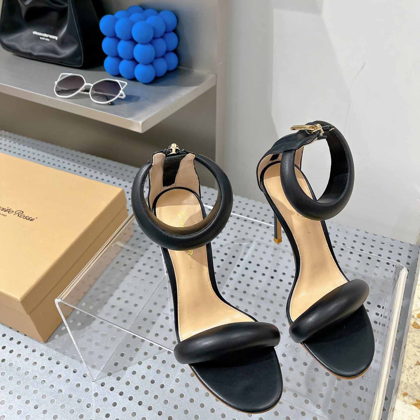 Gianvito Rossi Leather Bijoux Sandals - DopestKickz