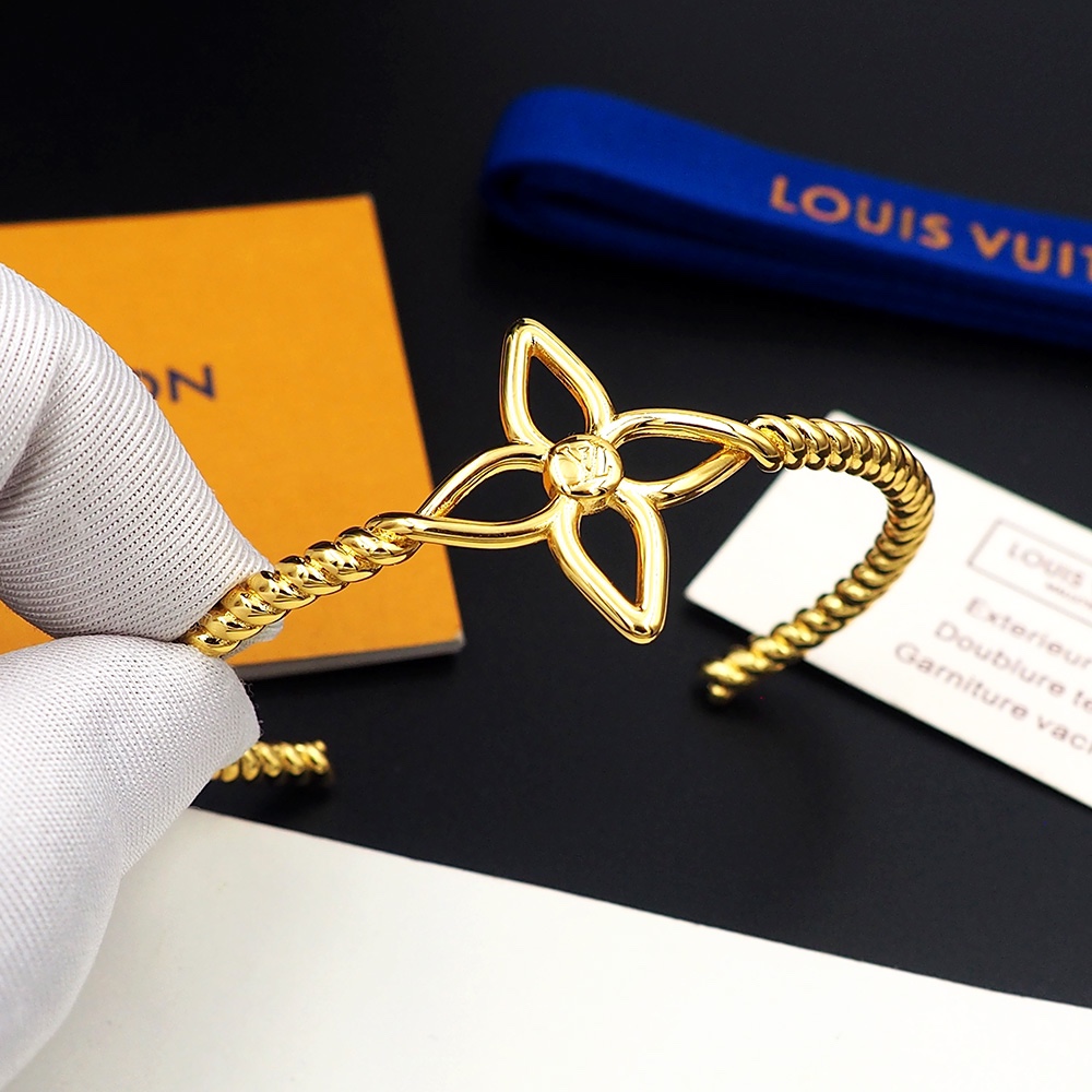 Louis Vuitton Nautical Rigid Bracelet   M1606 - DopestKickz