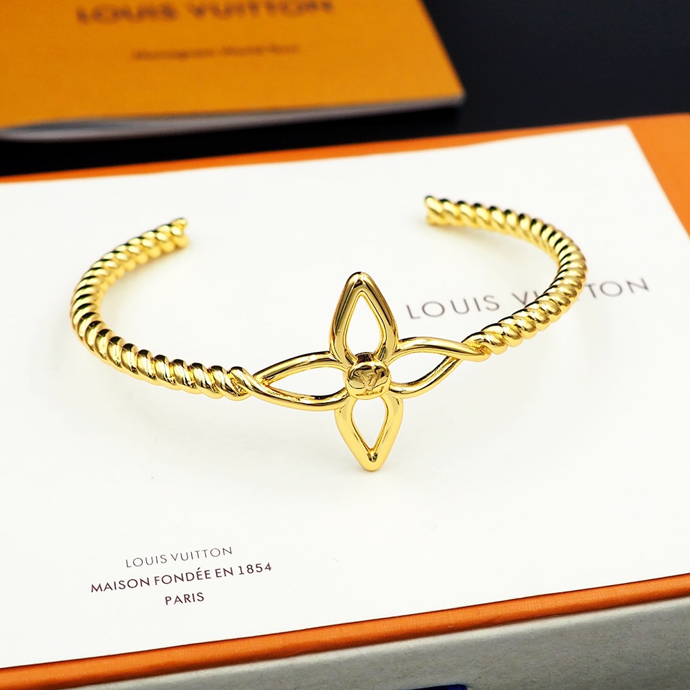 Louis Vuitton Nautical Rigid Bracelet   M1606 - DopestKickz