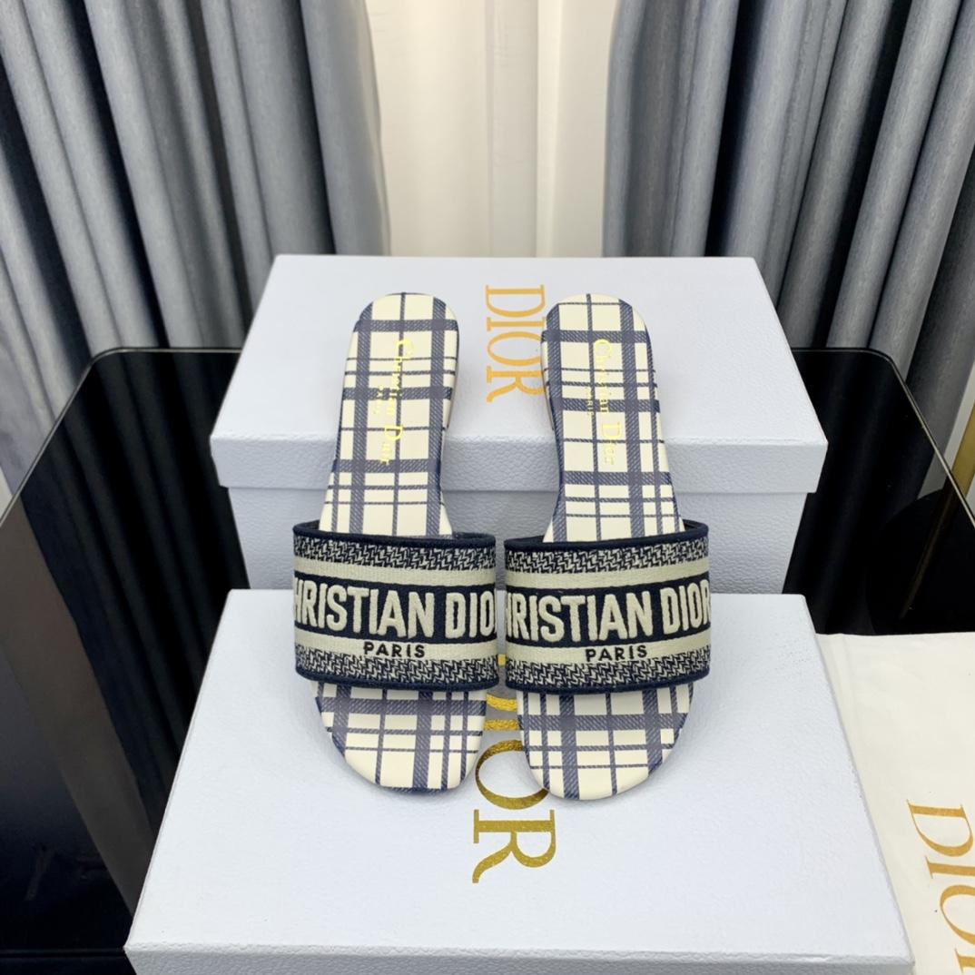 Dior Dway Slide - DopestKickz