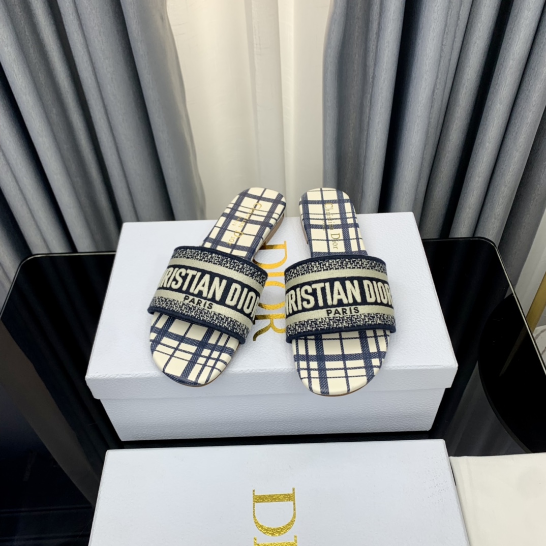 Dior Dway Slide - DopestKickz