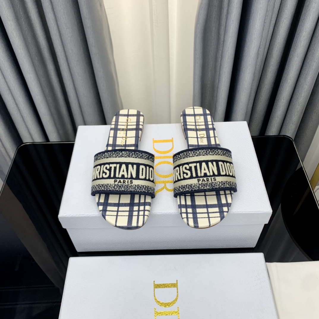 Dior Dway Slide - DopestKickz