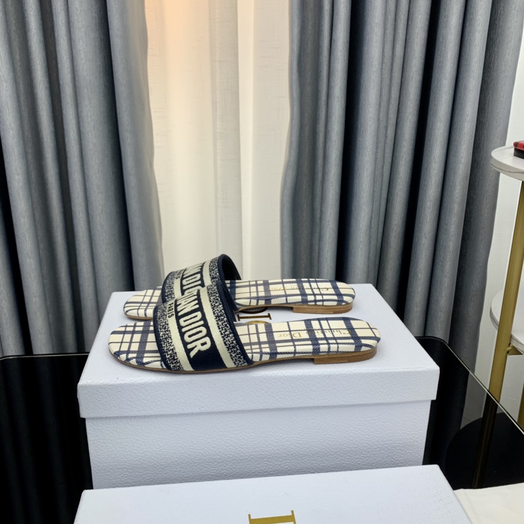 Dior Dway Slide - DopestKickz