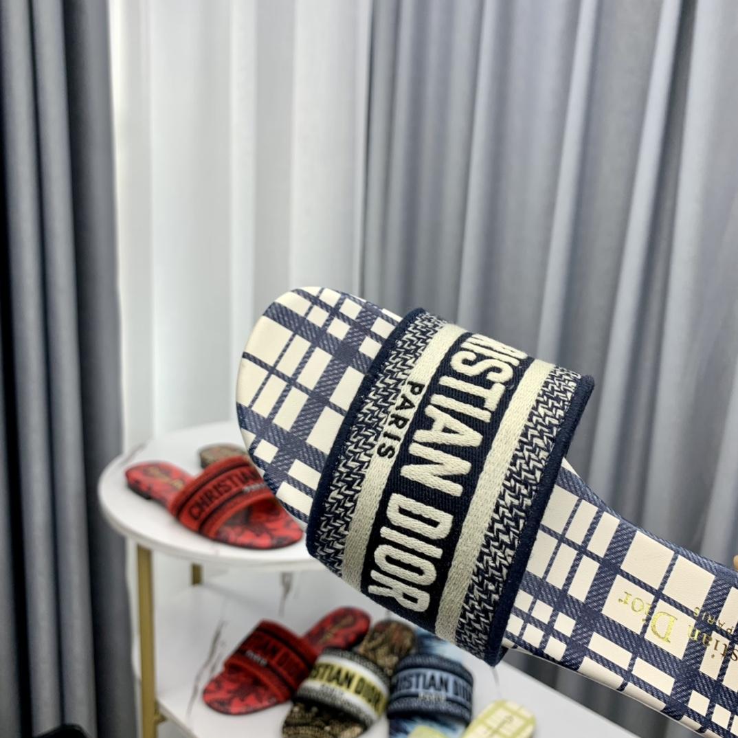 Dior Dway Slide - DopestKickz