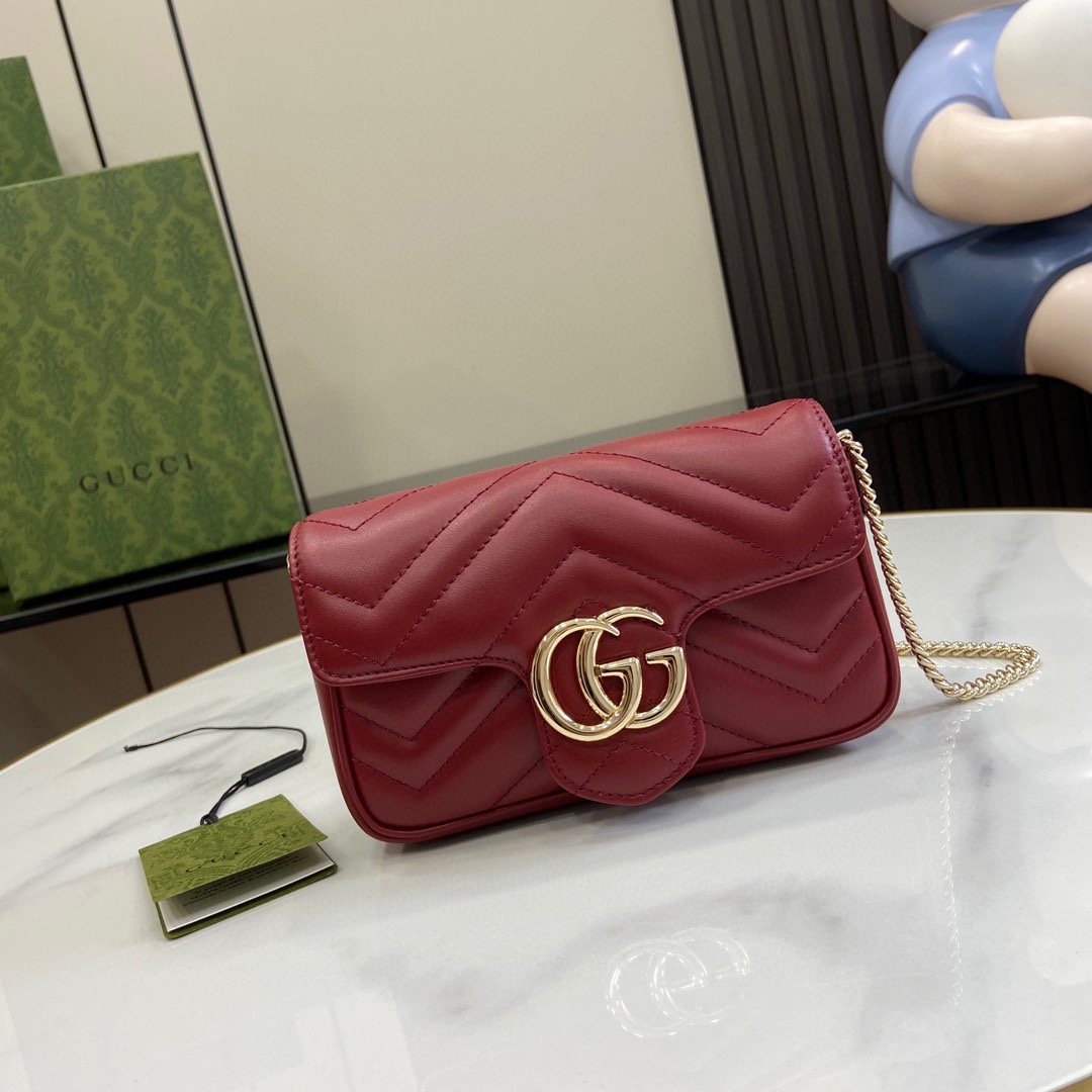 Gucci GG Marmont Super Mini Bag - DopestKickz