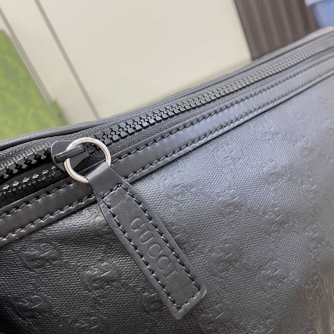 Gucci GG CRYSTAL BELT BAG - DopestKickz