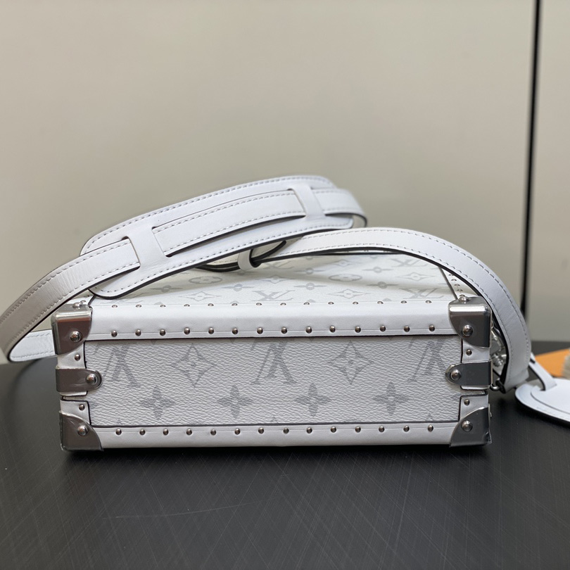 Louis Vuitton Clutch Box   M20251 - DopestKickz