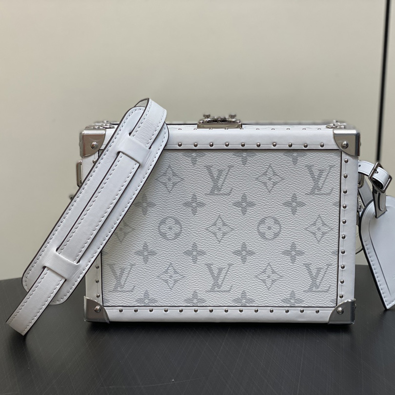 Louis Vuitton Clutch Box   M20251 - DopestKickz