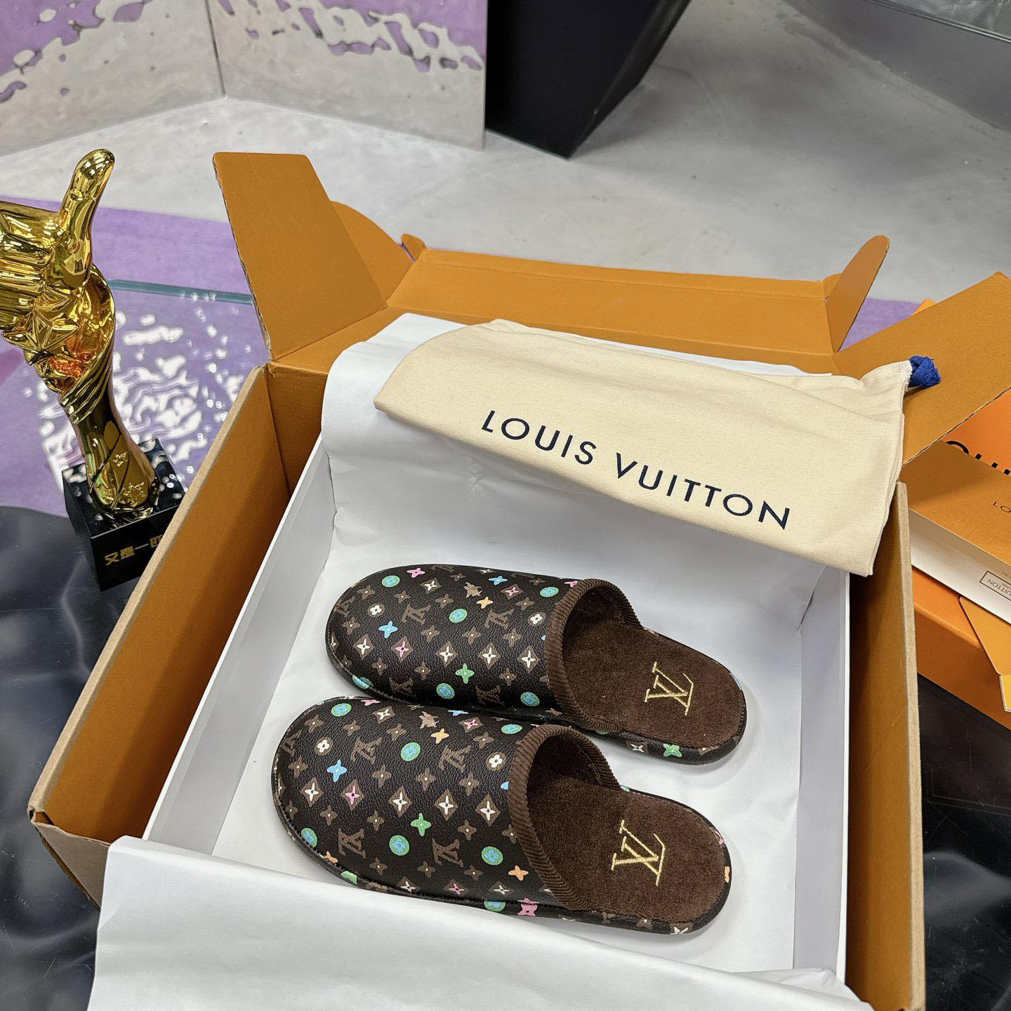 Louis Vuitton LV Palace Slipper    1ACWGF - DopestKickz